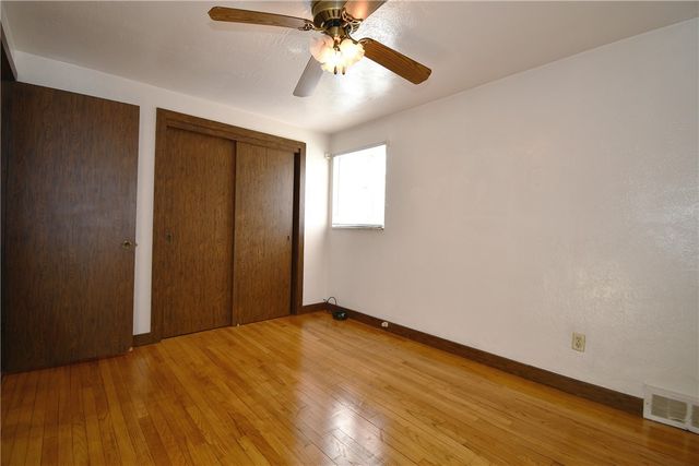 309 Holly Hill Dr, Ross Twp, PA 15237