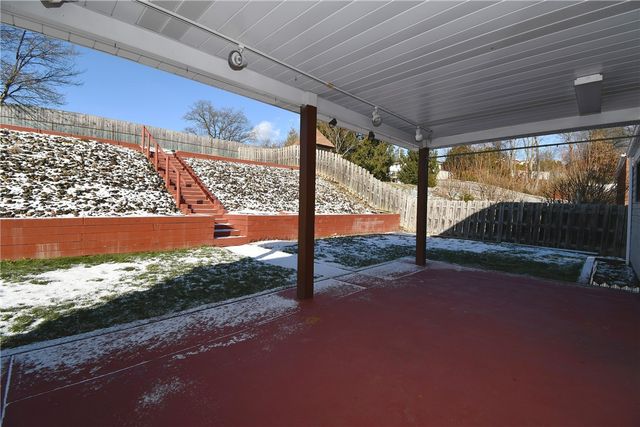 309 Holly Hill Dr, Ross Twp, PA 15237