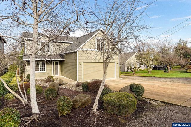 981 Ratcliff Dr SE, Salem, OR 97302