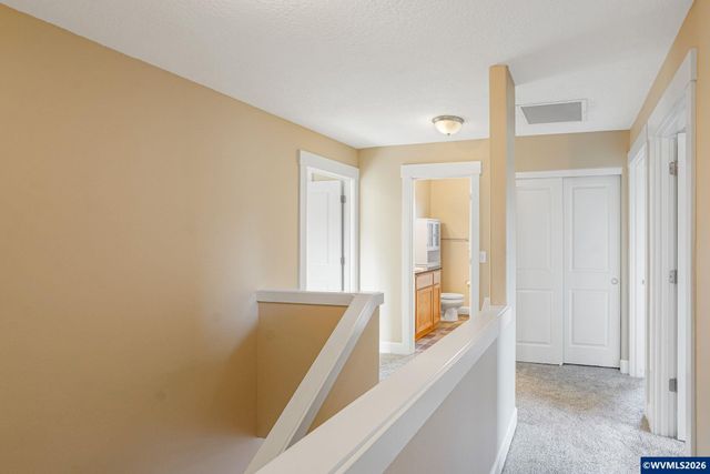 981 Ratcliff Dr SE, Salem, OR 97302