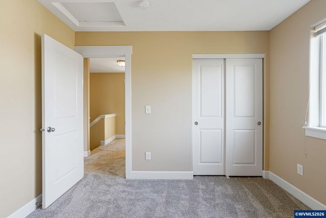 981 Ratcliff Dr SE, Salem, OR 97302