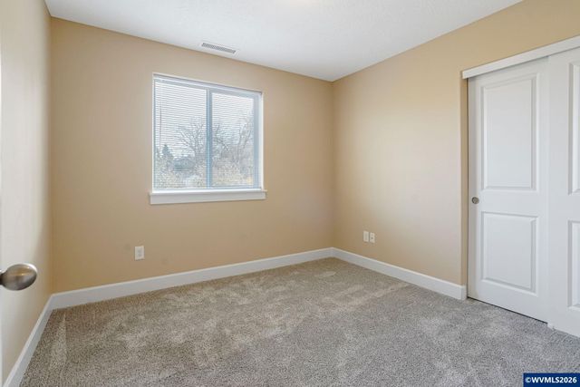 981 Ratcliff Dr SE, Salem, OR 97302