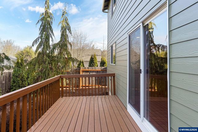 981 Ratcliff Dr SE, Salem, OR 97302