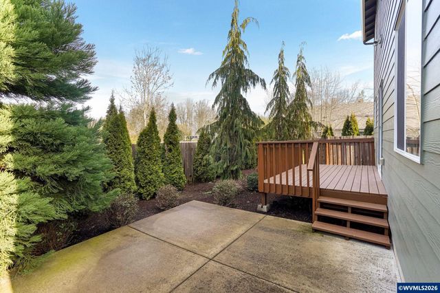 981 Ratcliff Dr SE, Salem, OR 97302