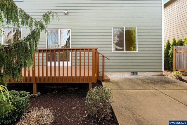 981 Ratcliff Dr SE, Salem, OR 97302