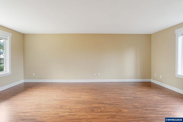 981 Ratcliff Dr SE, Salem, OR 97302