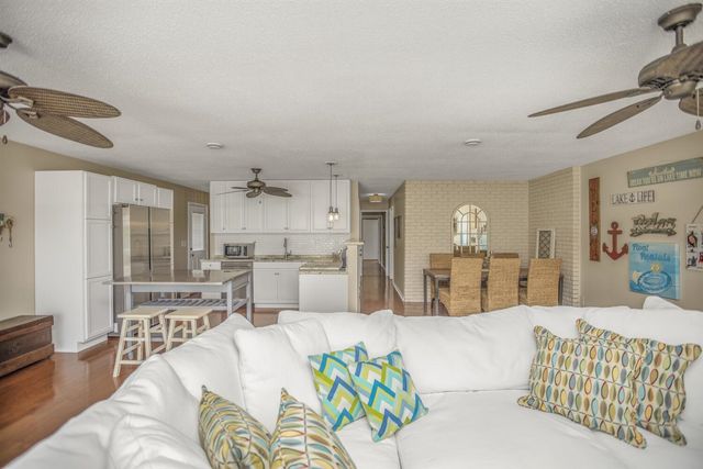 70619 Sunset Boulevard, Union, MI 49130