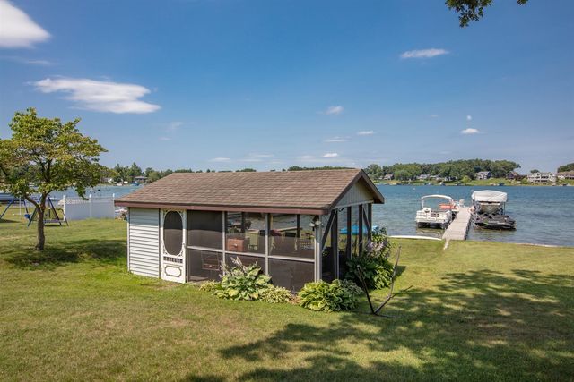 70619 Sunset Boulevard, Union, MI 49130