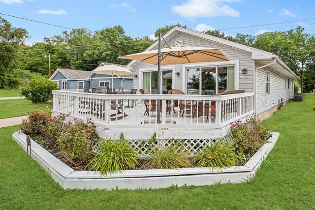 70619 Sunset Boulevard, Union, MI 49130