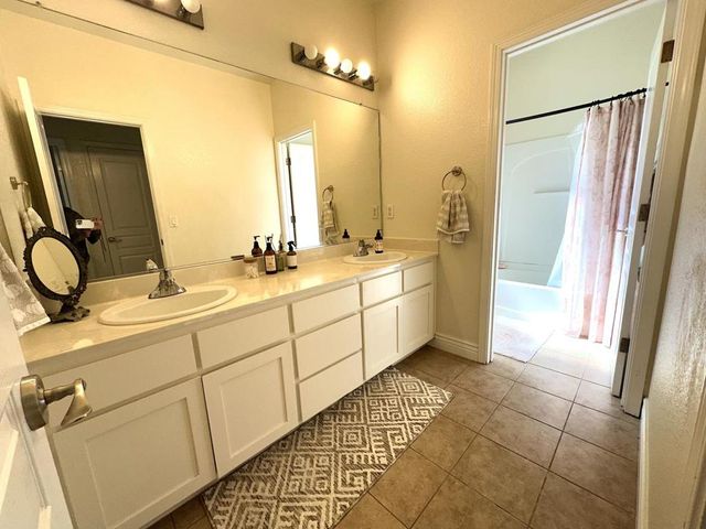 718 Roble Street, Watsonville, CA 95076