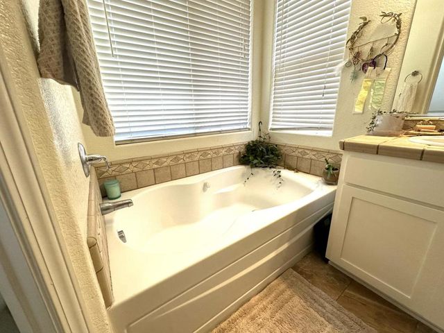 718 Roble Street, Watsonville, CA 95076