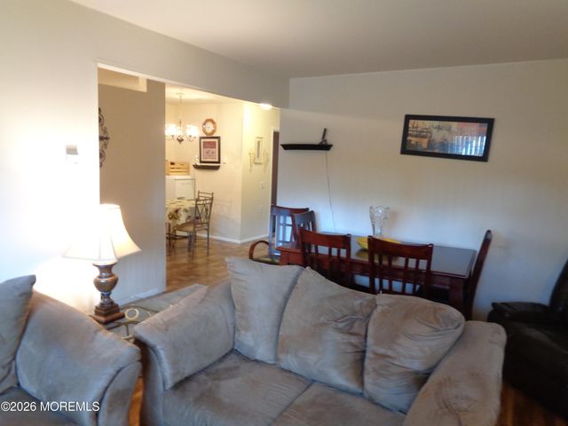 28 B Snowberry Lane, Whiting, NJ 08759