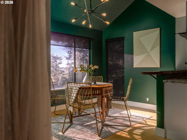 239 CERVANTES Cir, Lake Oswego, OR 97035