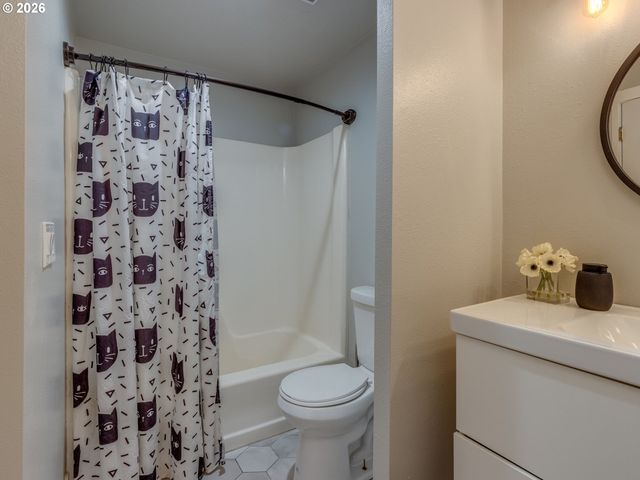 239 CERVANTES Cir, Lake Oswego, OR 97035