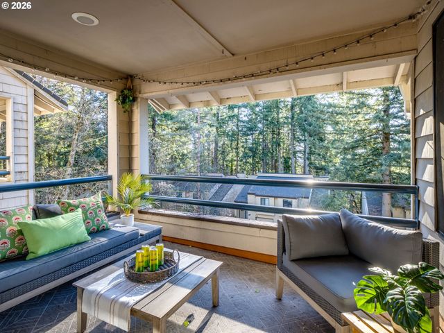 239 CERVANTES Cir, Lake Oswego, OR 97035