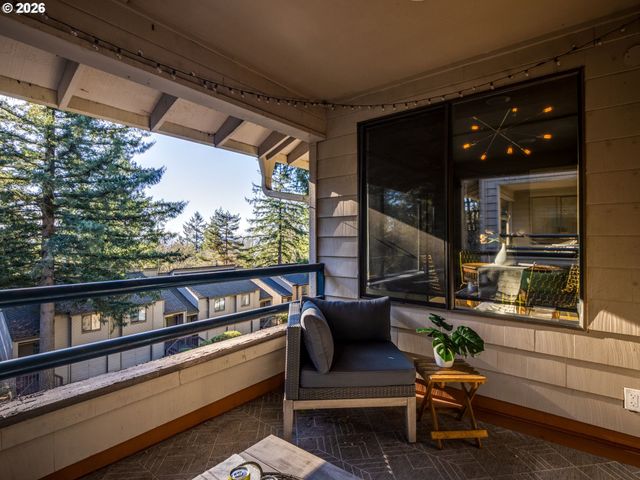 239 CERVANTES Cir, Lake Oswego, OR 97035