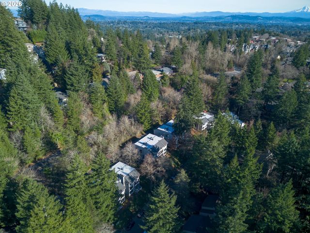 239 CERVANTES Cir, Lake Oswego, OR 97035