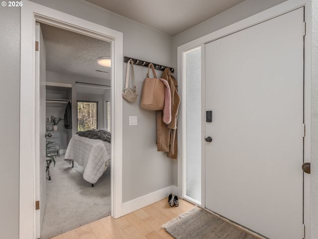 239 CERVANTES Cir, Lake Oswego, OR 97035