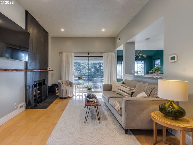 239 CERVANTES Cir, Lake Oswego, OR 97035