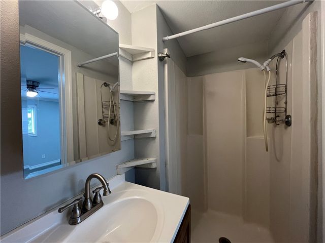 4801 Lansdown Dr, Corpus Christi, TX 78411