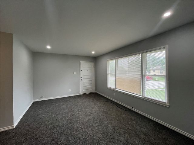 4801 Lansdown Dr, Corpus Christi, TX 78411