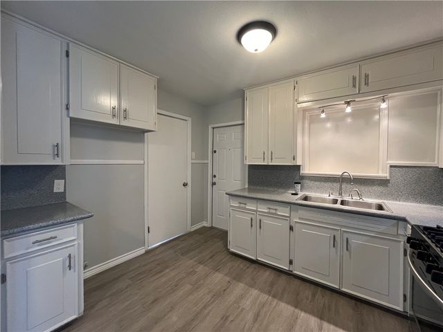4801 Lansdown Dr, Corpus Christi, TX 78411