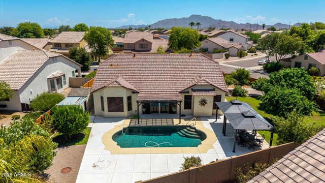 2801 E LINDRICK Drive, Chandler, AZ 85249