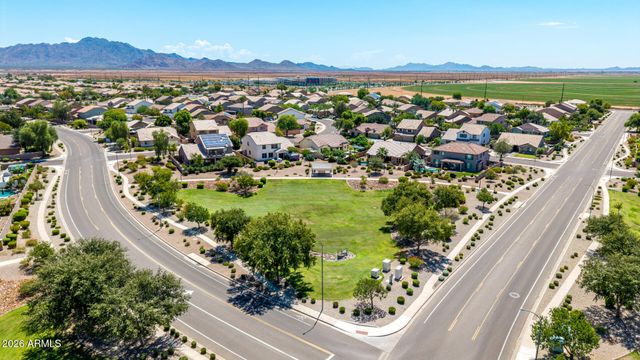 2801 E LINDRICK Drive, Chandler, AZ 85249