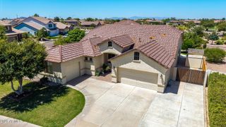 2801 E LINDRICK Drive, Chandler, AZ 85249