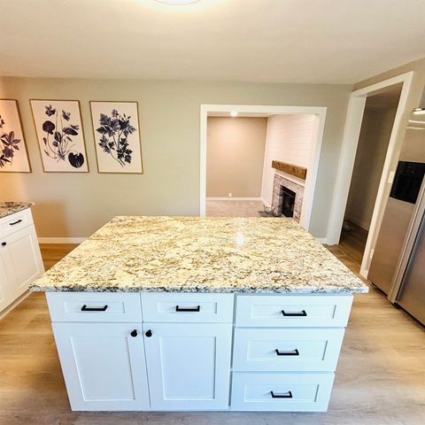 1590 Elizabeth Lane, Essexville, MI 48732