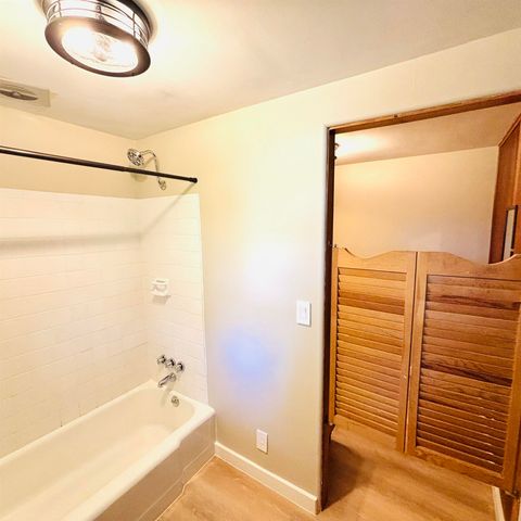 1590 Elizabeth Lane, Essexville, MI 48732