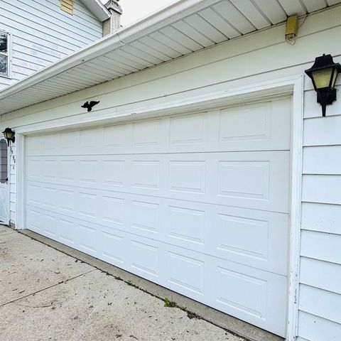 1590 Elizabeth Lane, Essexville, MI 48732