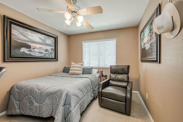 10621 N Pierpont Circle, Fresno, CA 93730