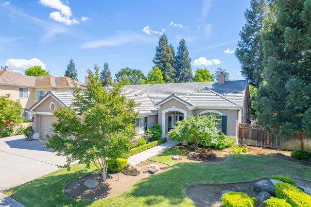 10621 N Pierpont Circle, Fresno, CA 93730