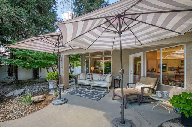 10621 N Pierpont Circle, Fresno, CA 93730