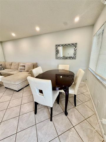 800 SW 11th Ave 19A, Hallandale Beach, FL 33009