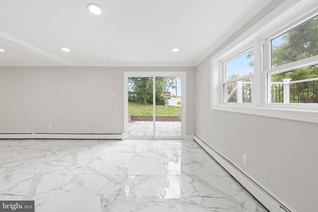 425 NORTH LN, Ridley Park, PA 19078