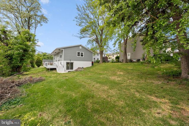 425 NORTH LN, Ridley Park, PA 19078