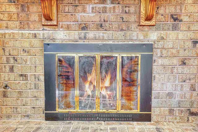 2713 NE Bell Ave, Lawton, OK 73507