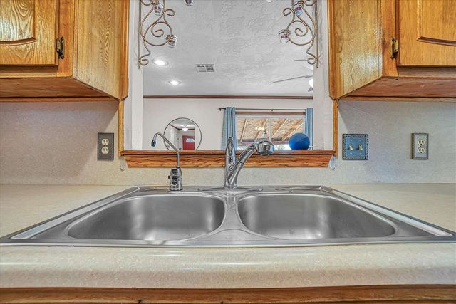 2713 NE Bell Ave, Lawton, OK 73507