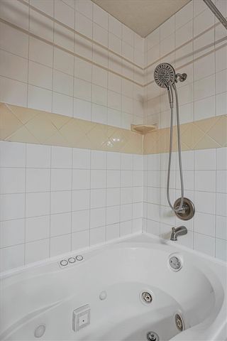 2713 NE Bell Ave, Lawton, OK 73507