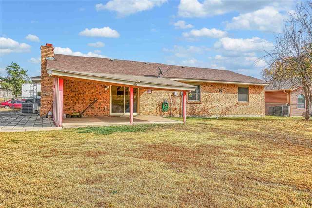 2713 NE Bell Ave, Lawton, OK 73507