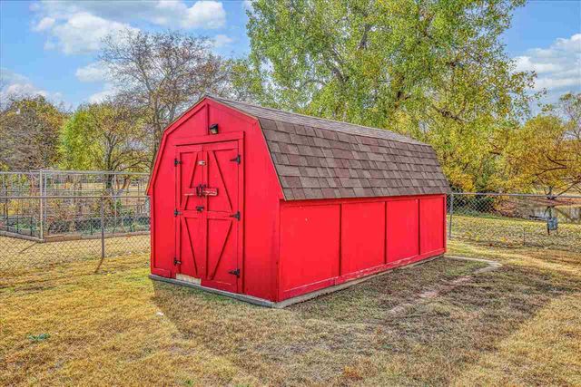 2713 NE Bell Ave, Lawton, OK 73507