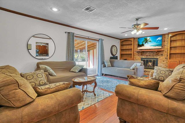 2713 NE Bell Ave, Lawton, OK 73507