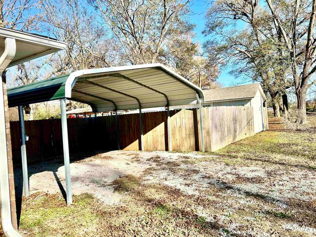 402 WEST ST, Somerville, TN 38068