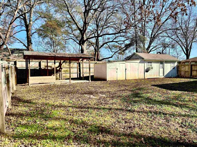 402 WEST ST, Somerville, TN 38068