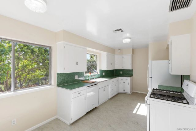 905 Loma Ct, El Cajon, CA 92020