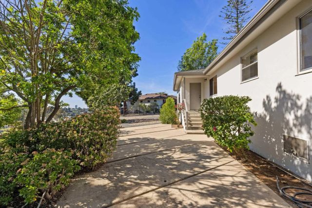 905 Loma Ct, El Cajon, CA 92020