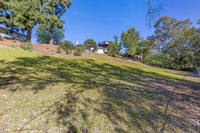 905 Loma Ct, El Cajon, CA 92020