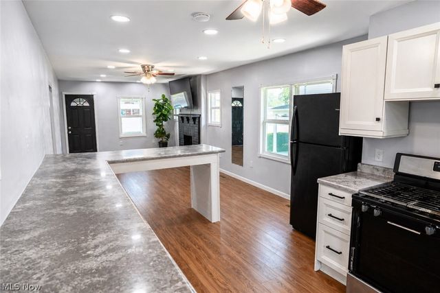 2906 6th Avenue, Parkersburg, WV 26101